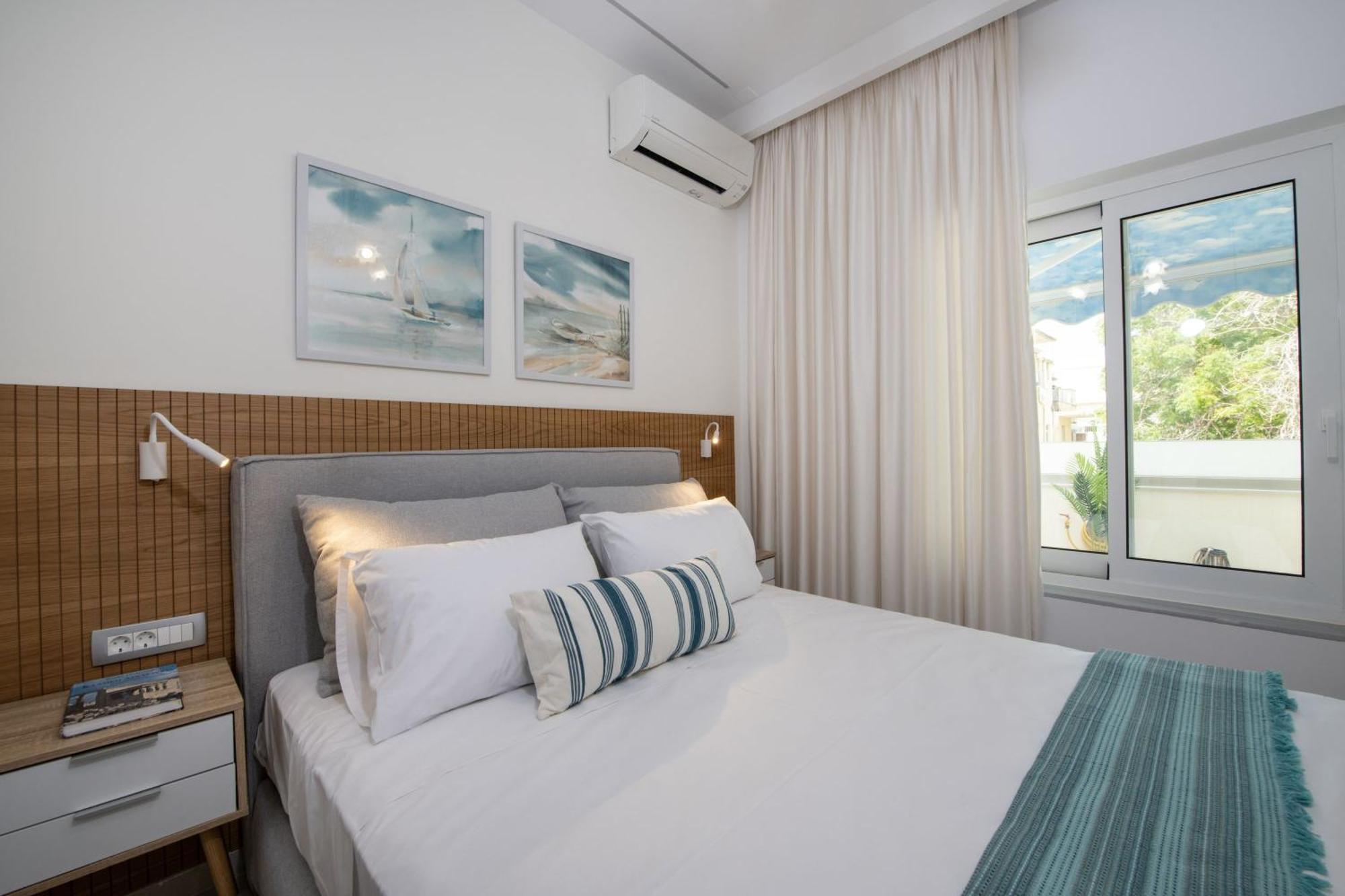Cherry Central Luxury Suites La Canea Esterno foto