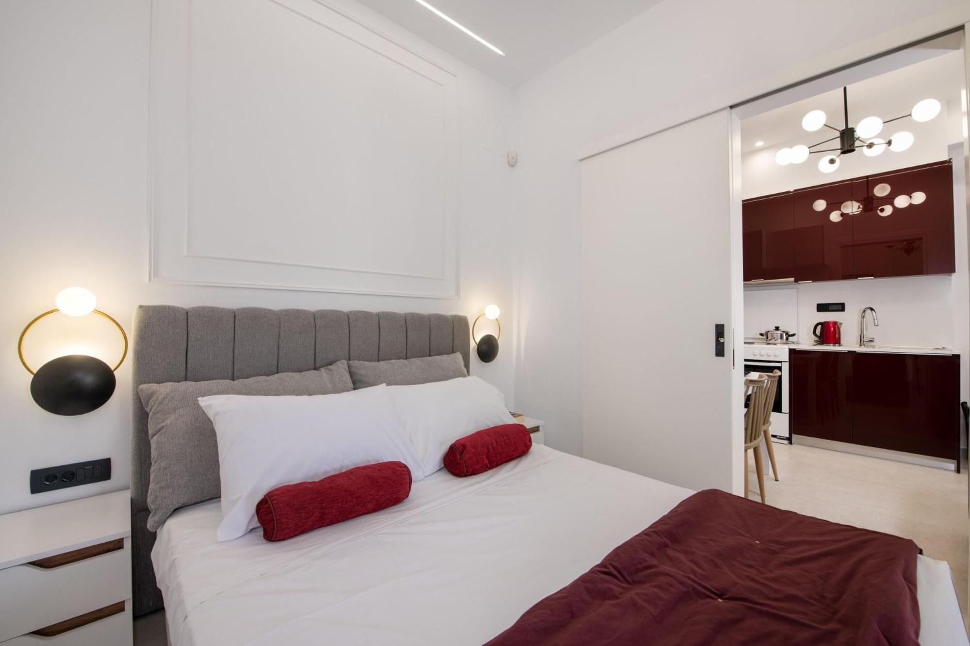 Cherry Central Luxury Suites La Canea Esterno foto