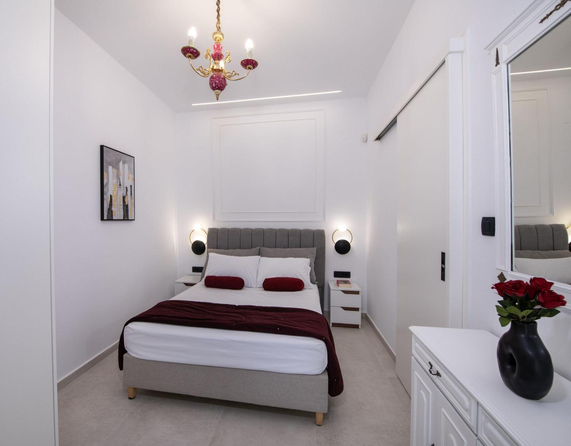 Cherry Central Luxury Suites La Canea Esterno foto