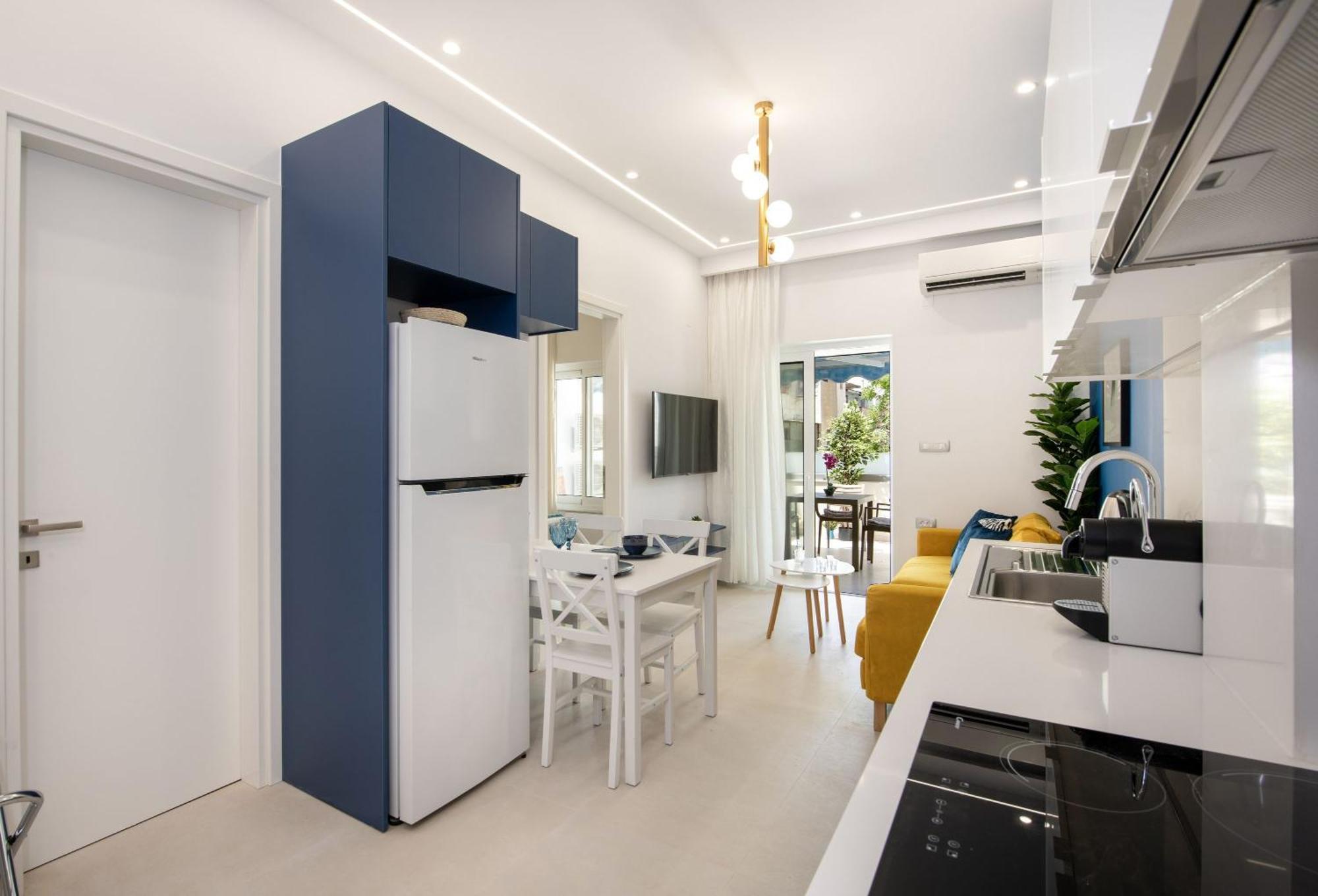 Cherry Central Luxury Suites La Canea Esterno foto